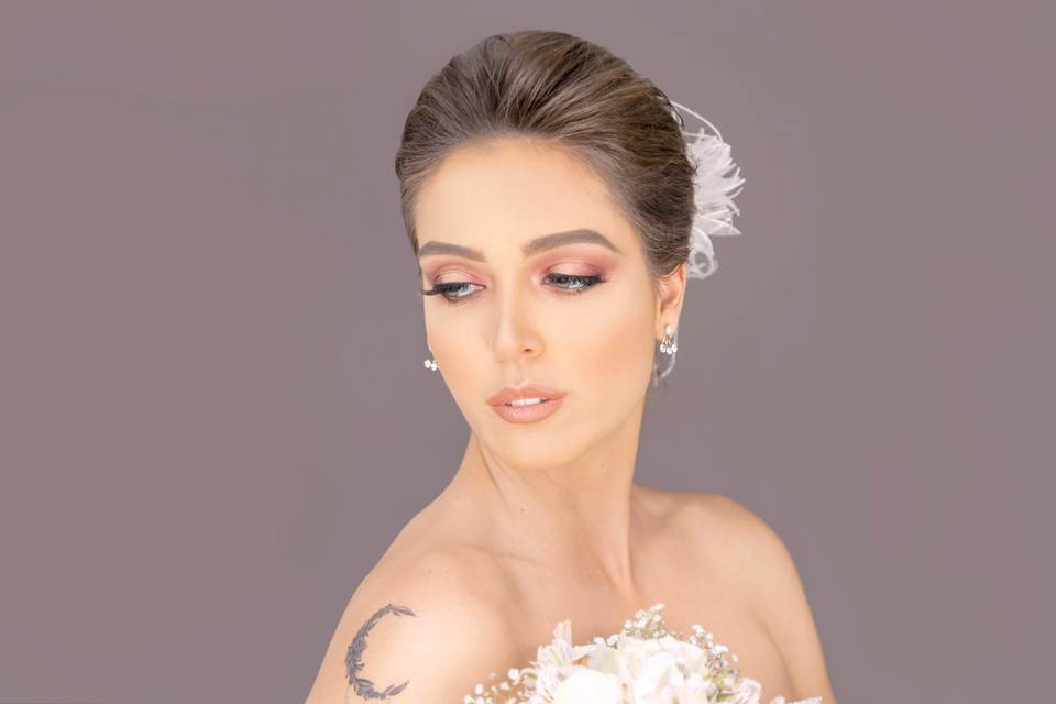 Ofelia Acordagoytia Makeup Pro
