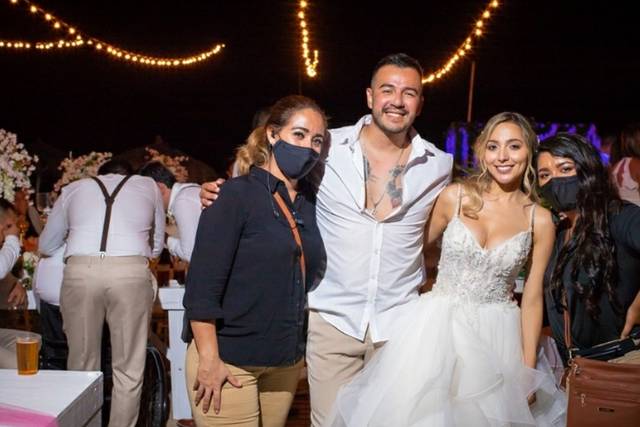 Novios L&E