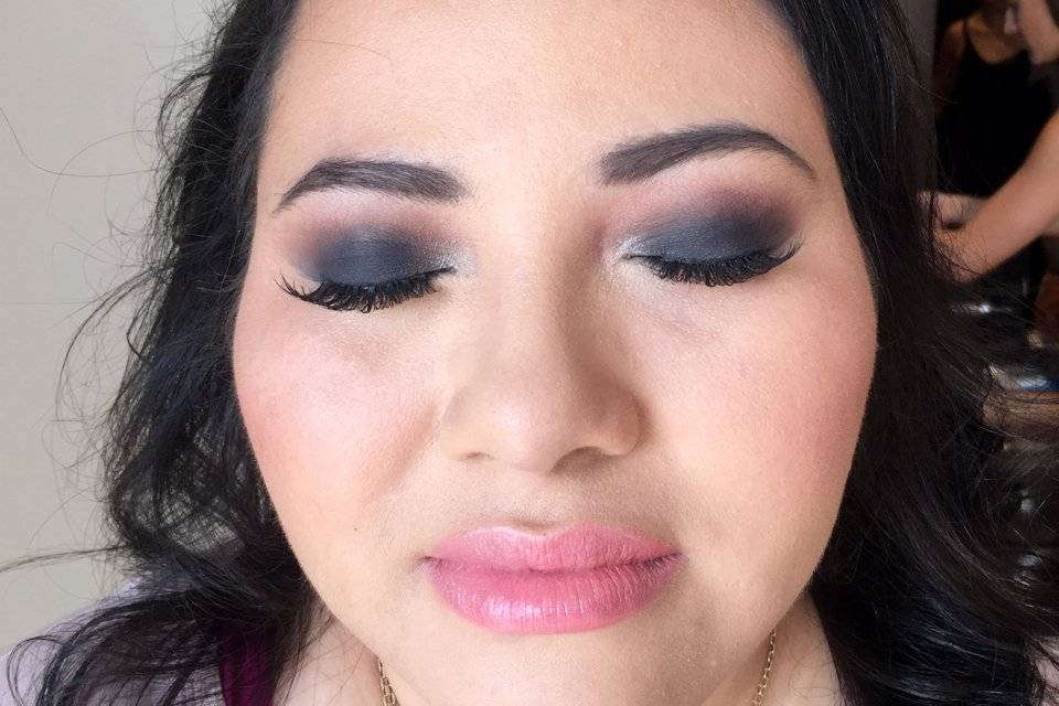 Smokey eyes Navy blue