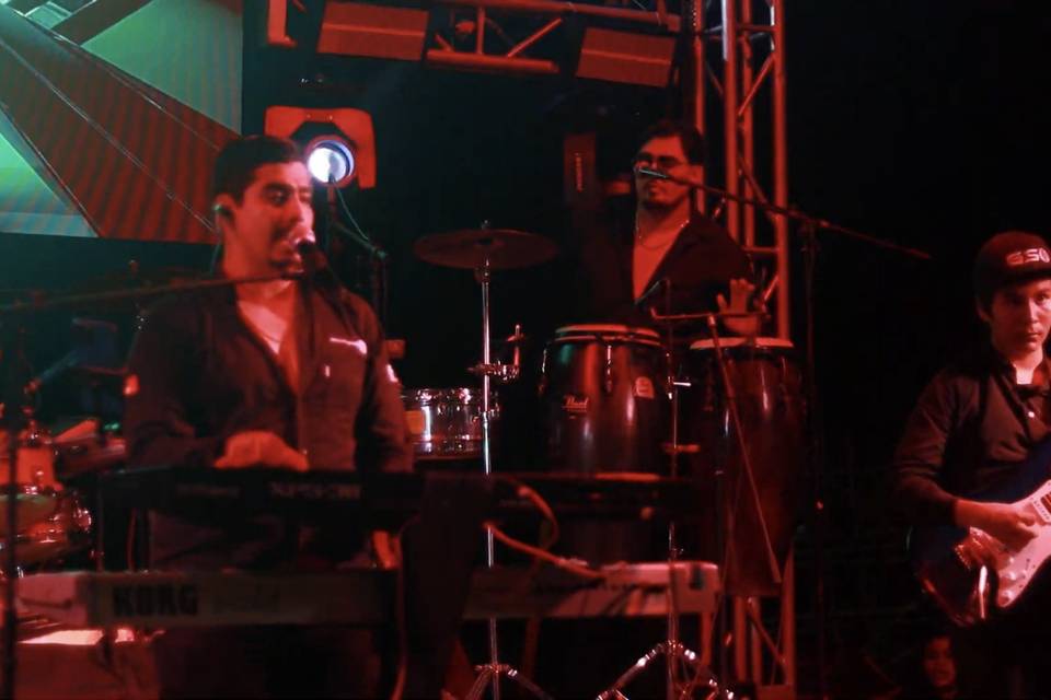 GRUPO SWING