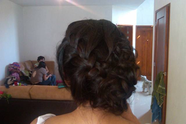 Anabel Antillon Makeup