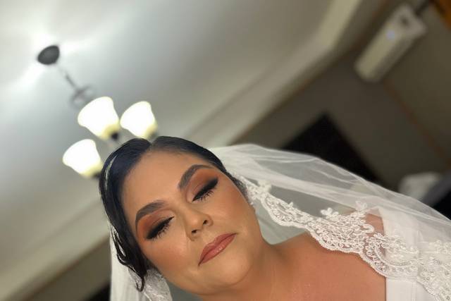 Marintia Felix Makeup