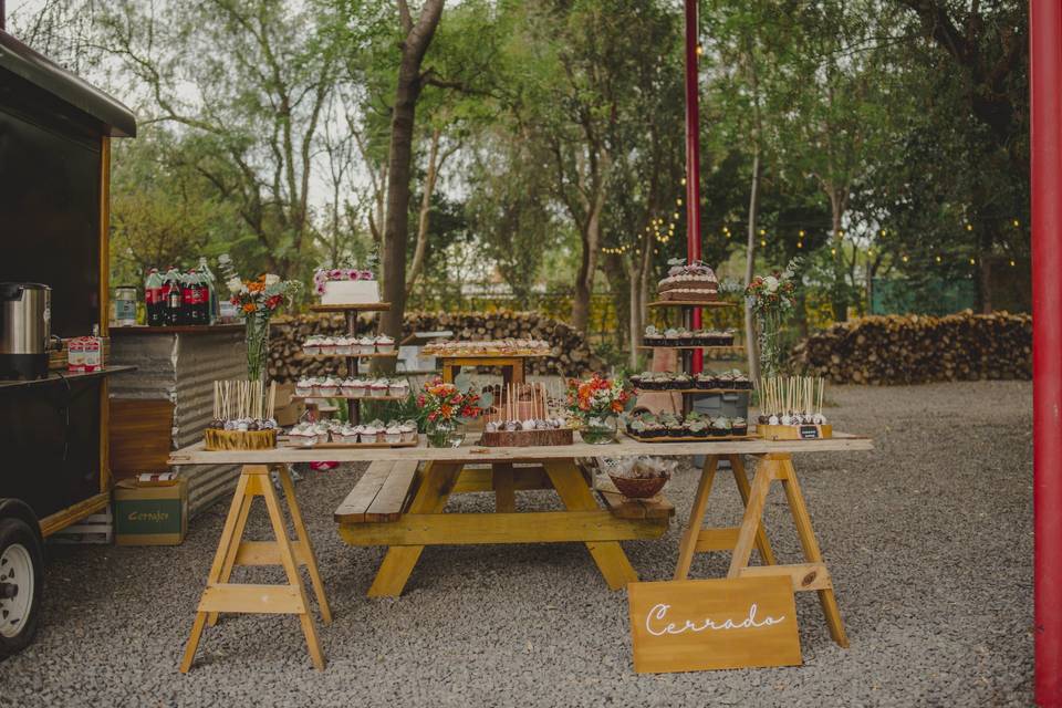 Mesa de postres boda