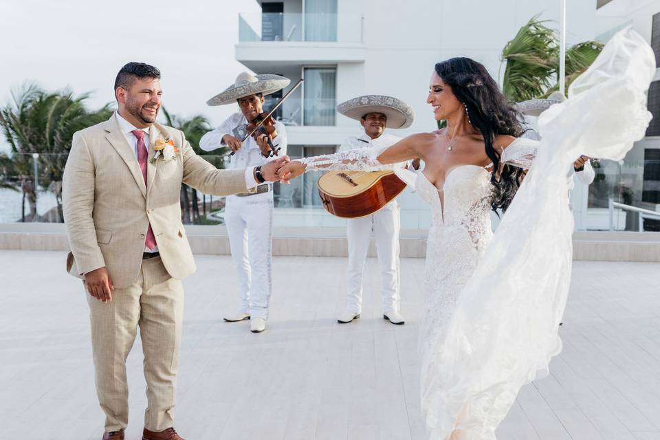 El mariachi durante el coctel