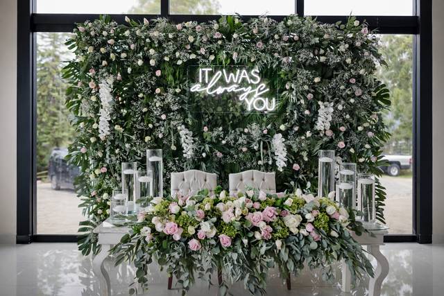 Mesa de Honor con Muro Floral