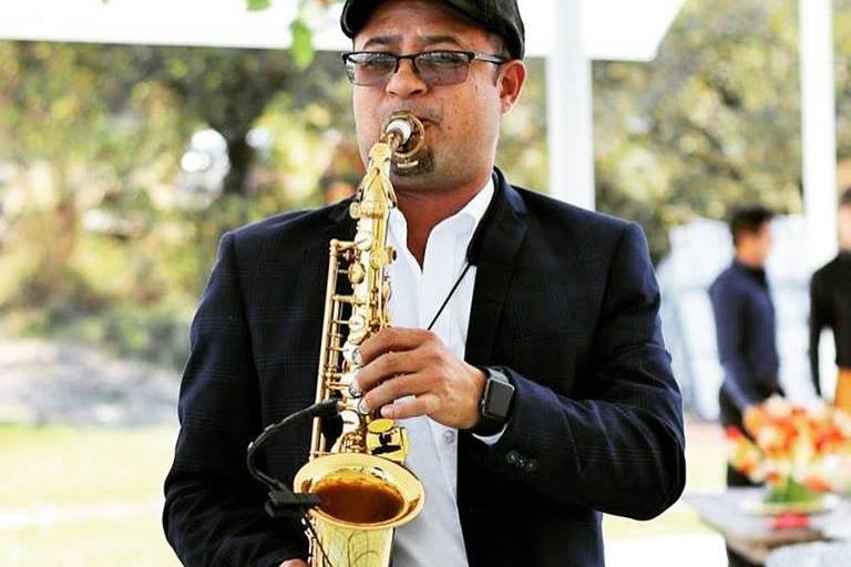 Saxofonista en Cuernavaca Tony Gaytán