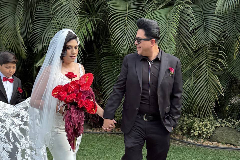 Saira & Moises
