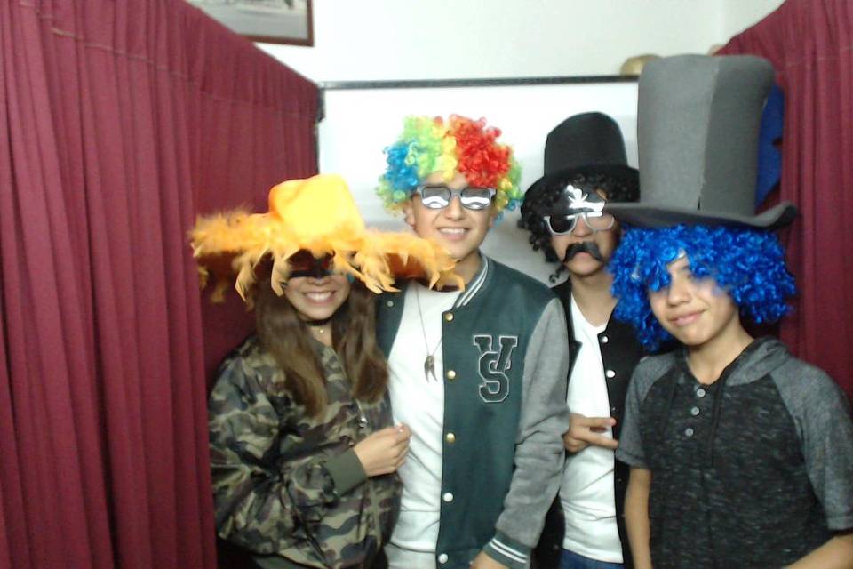 Diviértanse con  Crazy Booth