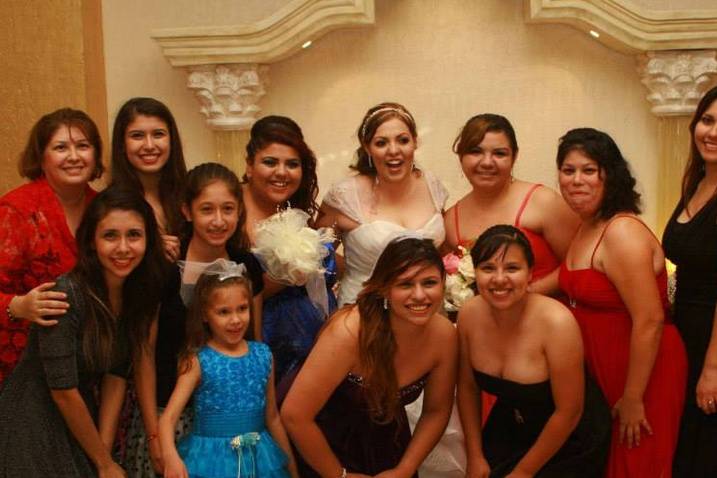 La novia y amigas