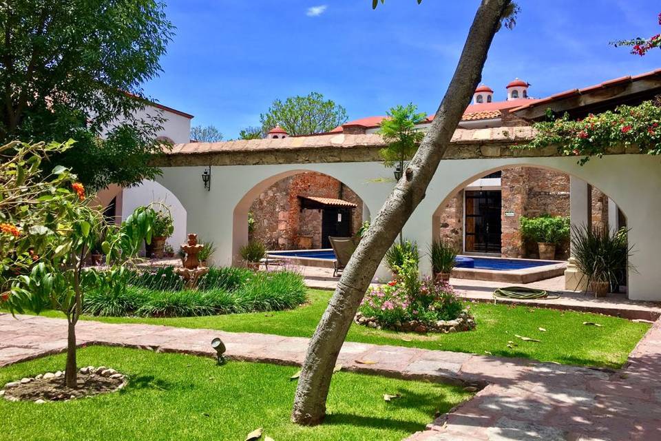 Hacienda Valencia HB