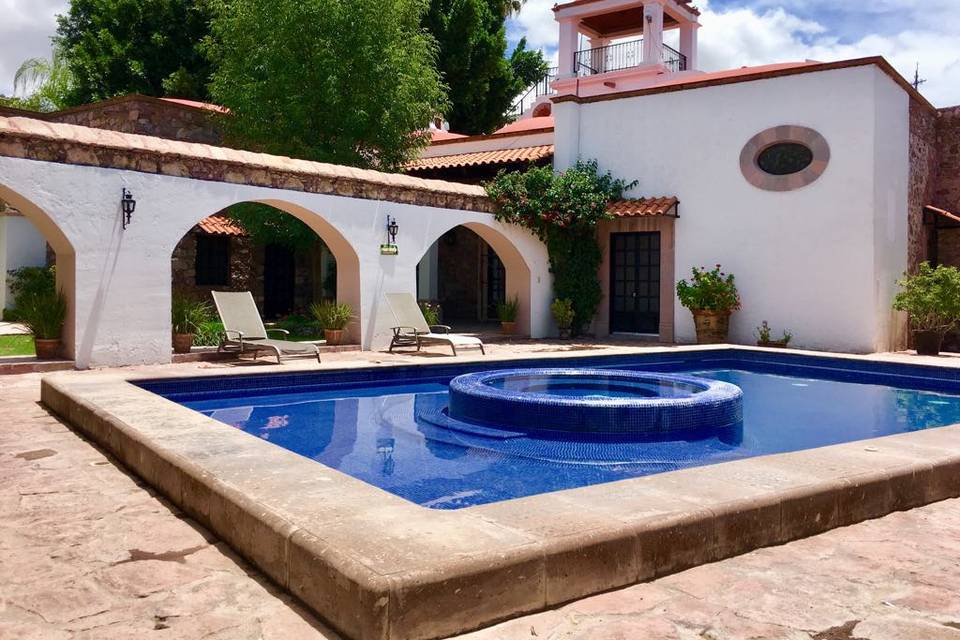 Hacienda Valencia HB