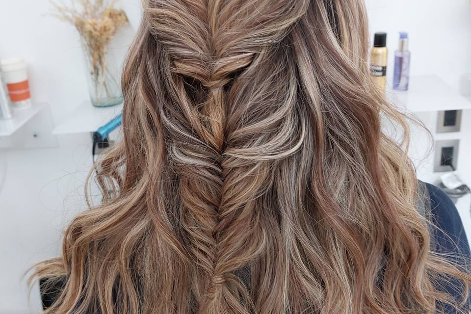 Trenza en semirecogido