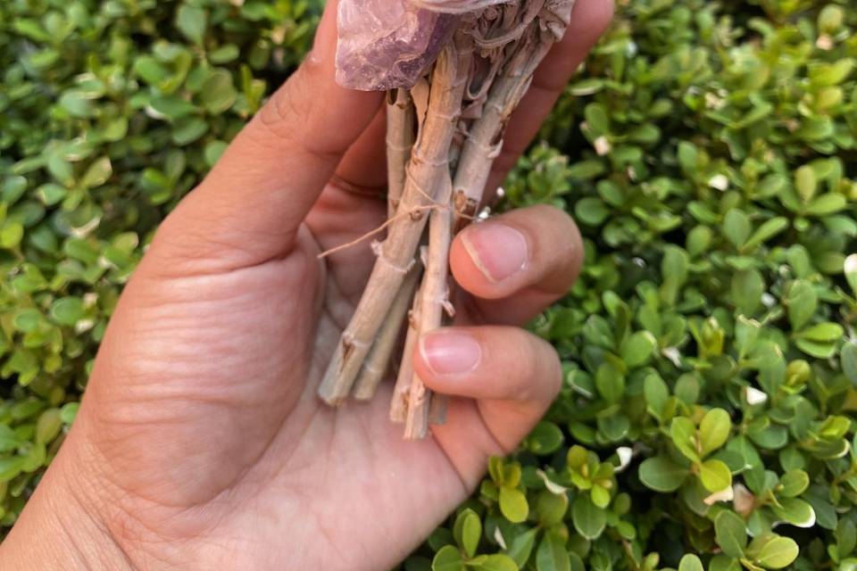 Sahumerio con cuarzo morado