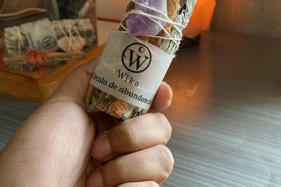 Sahumerio con cuarzo lila