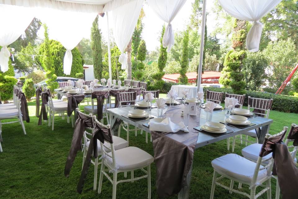 Boda mobiliario