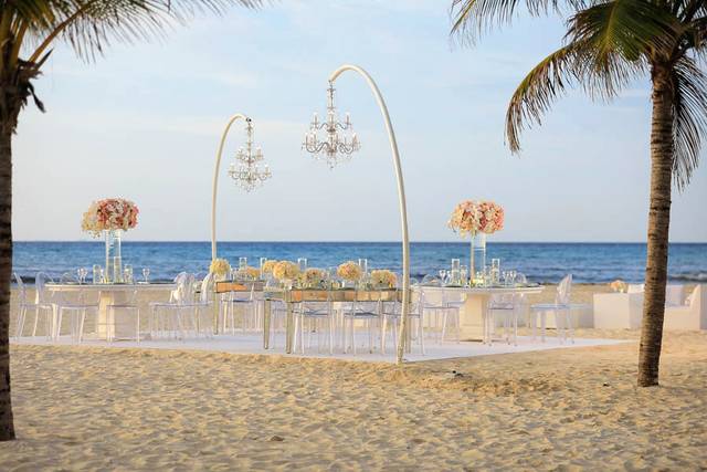 Royal Hideaway Playacar