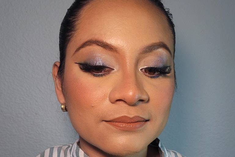 Maquillaje con brillo