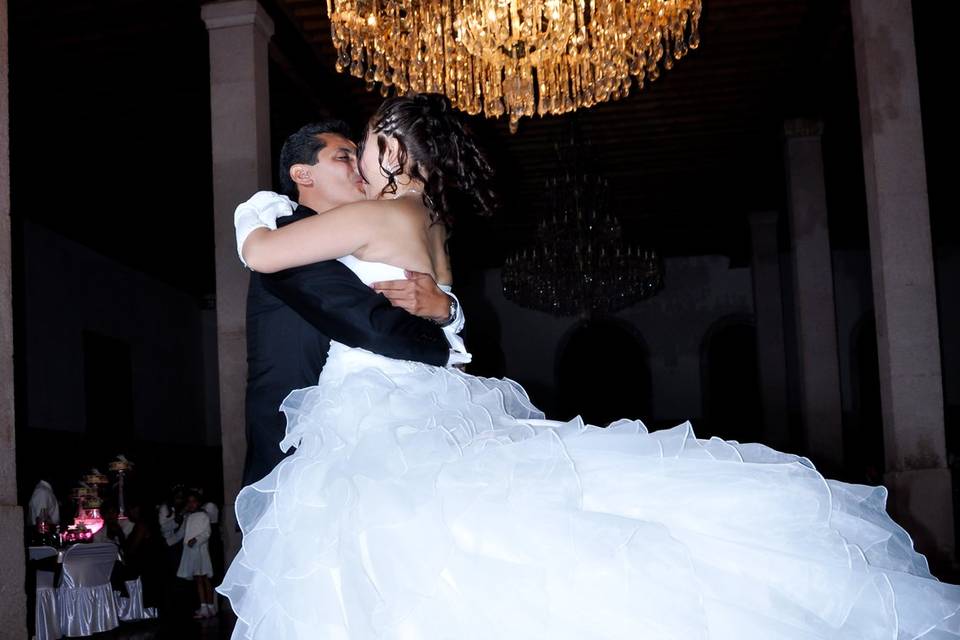 Claudia Flores Weddings & Events