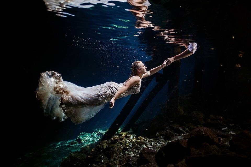 Trash the Dress in Cancun