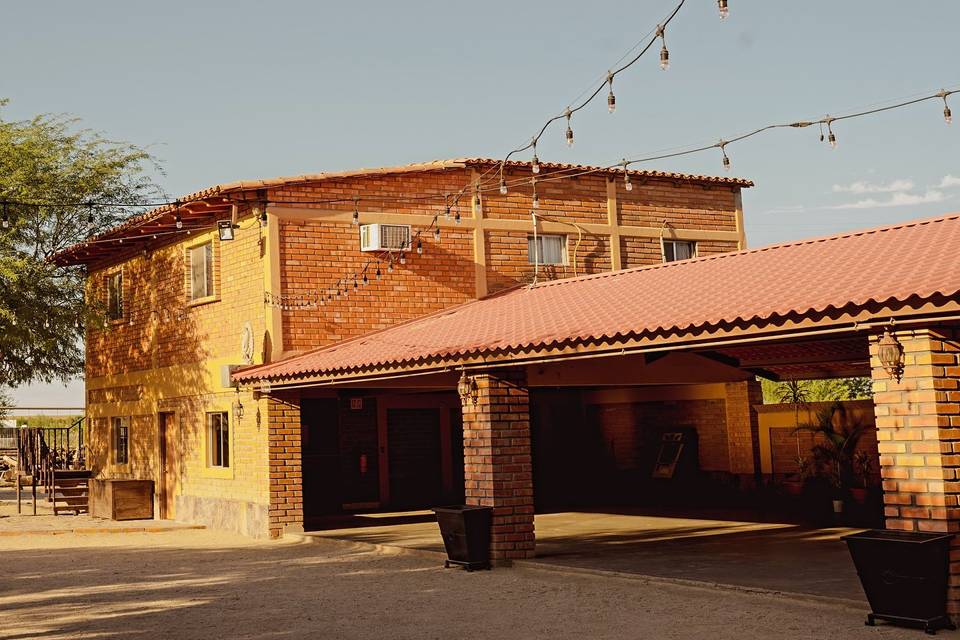 Casa y patio