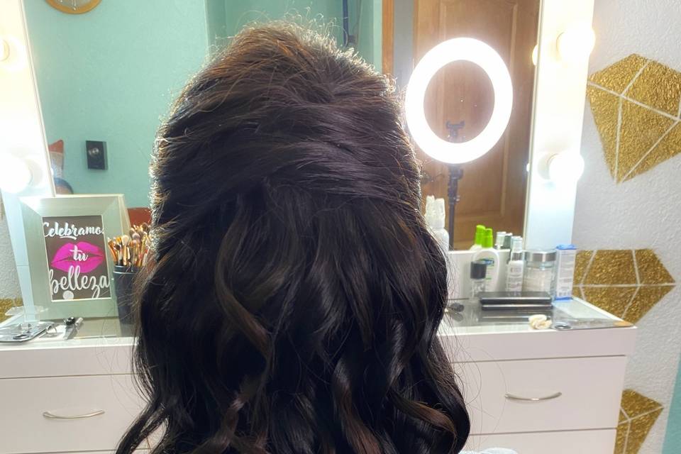 Semi recogido con ondas