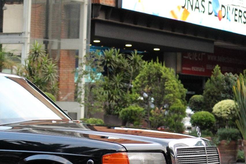 Mercedes Benz 300 SEL