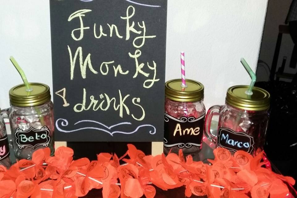 Funky Monky Drinks