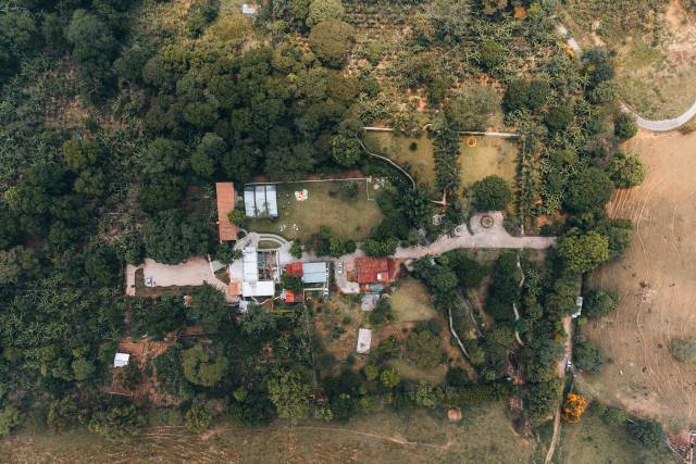 Vista aérea de jardines