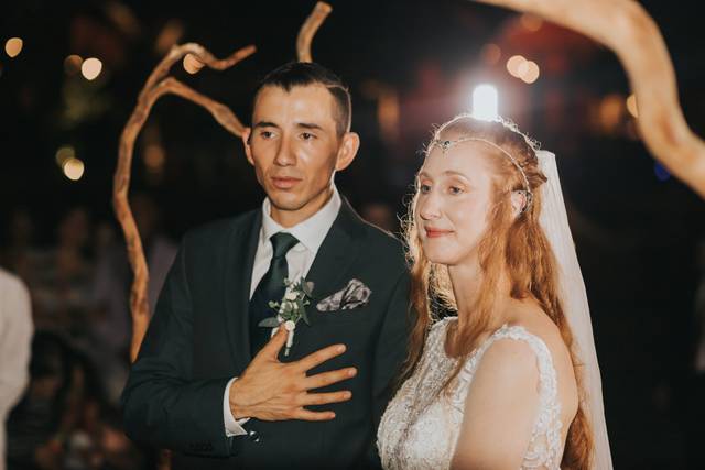 Moira & Víctor