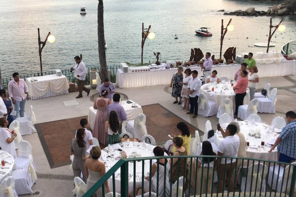 Banquete vista al mar