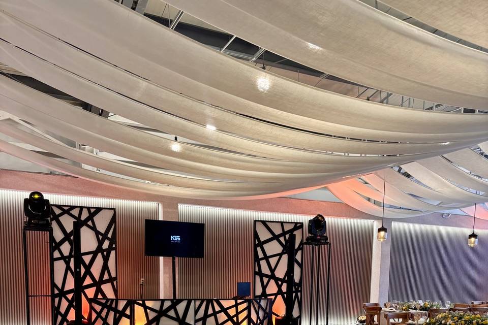 Salón moderno para evento
