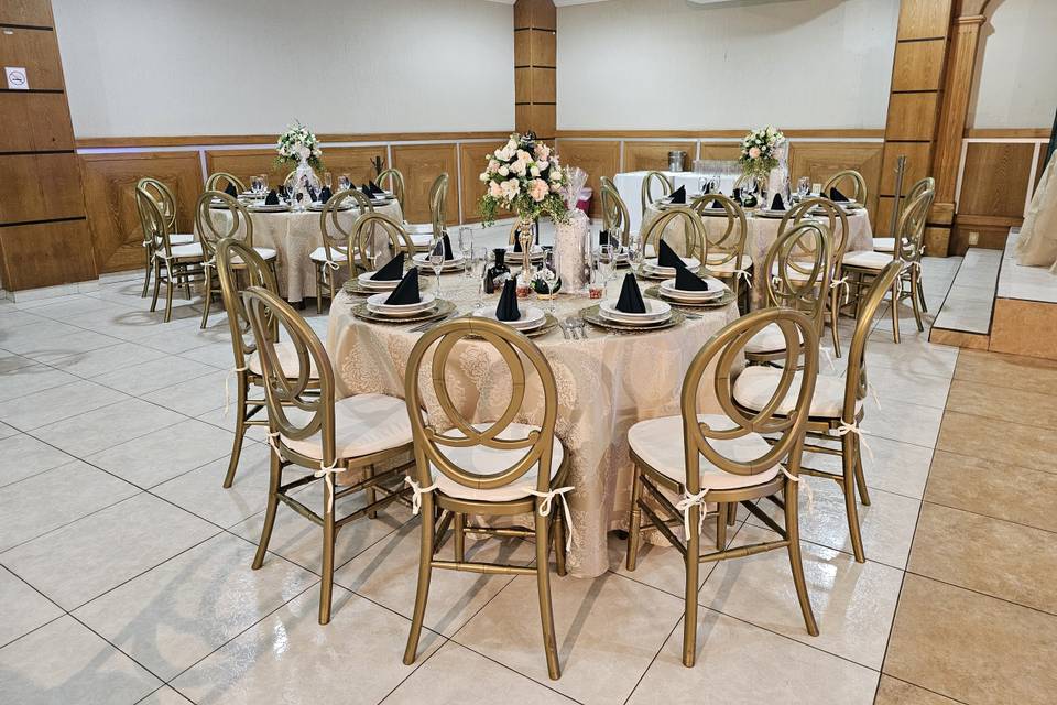 Mantel estampado en oro