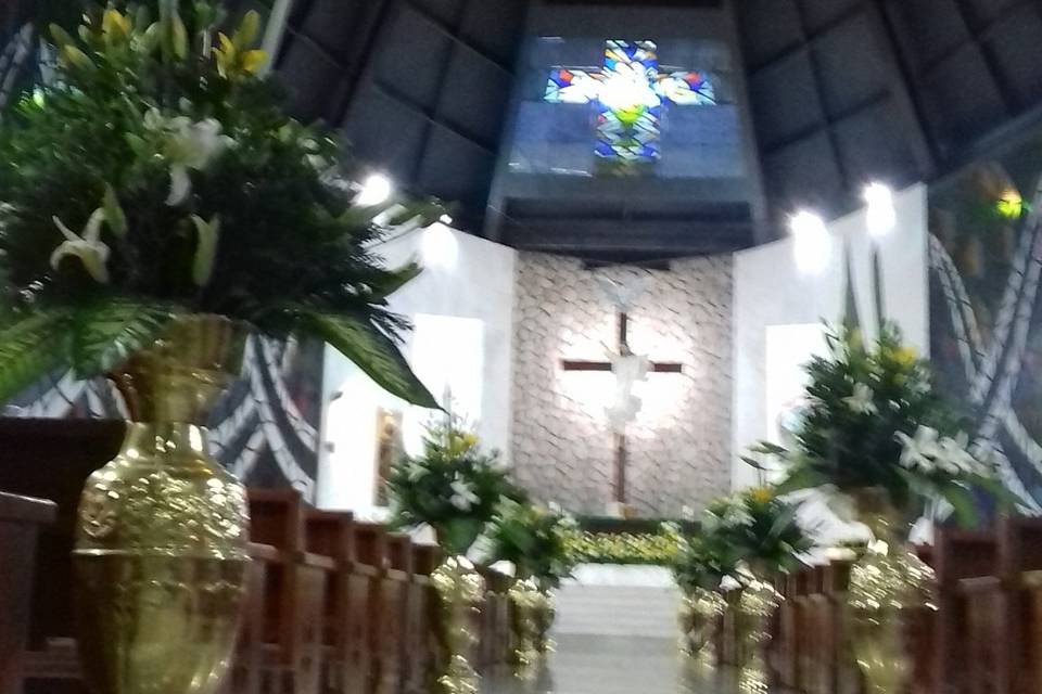 Altar girasoles y rosas