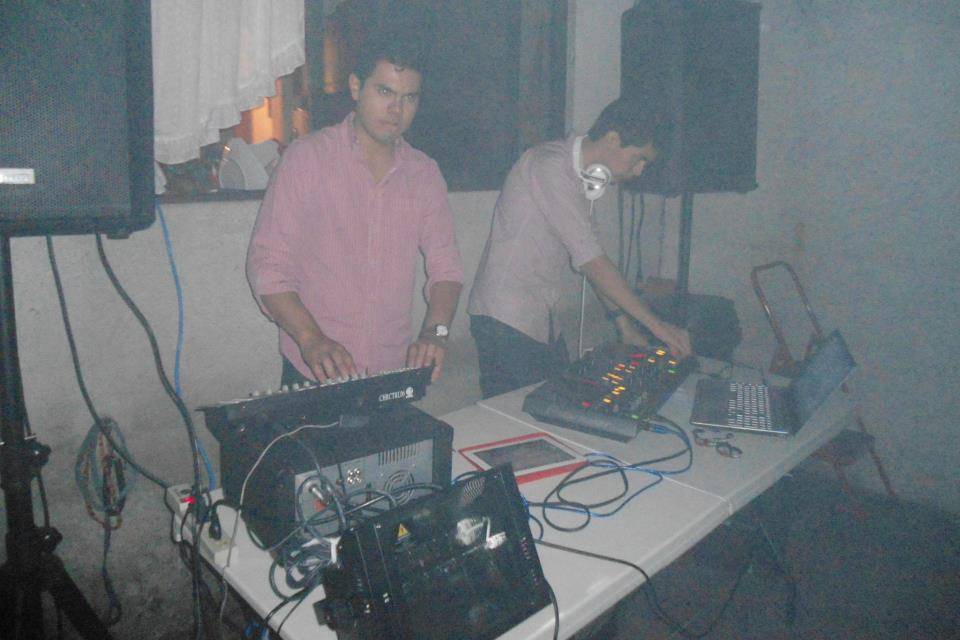 DJ en su evento
