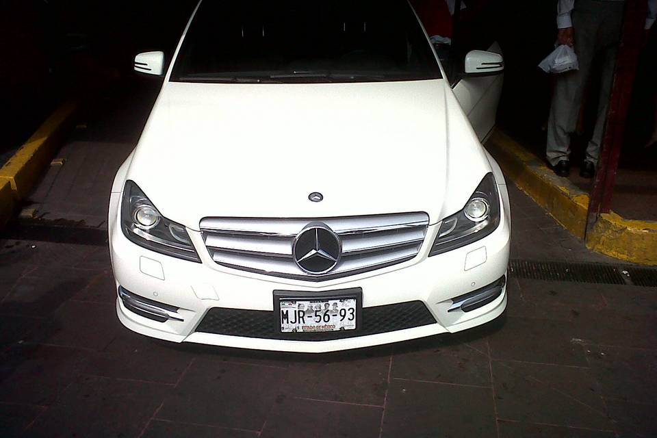 Mercedes Benz C200 2014