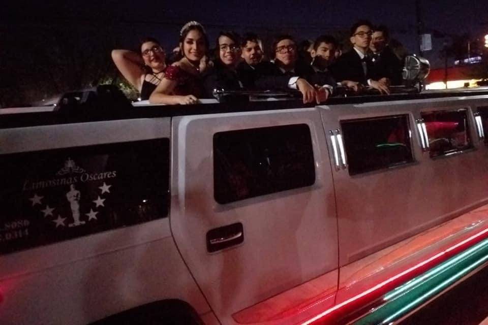 Hummer h2 capacidad 30 persona