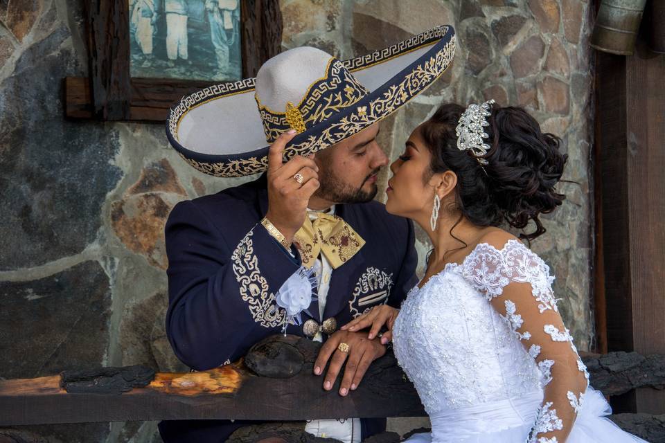 Charro el pueblito del lago