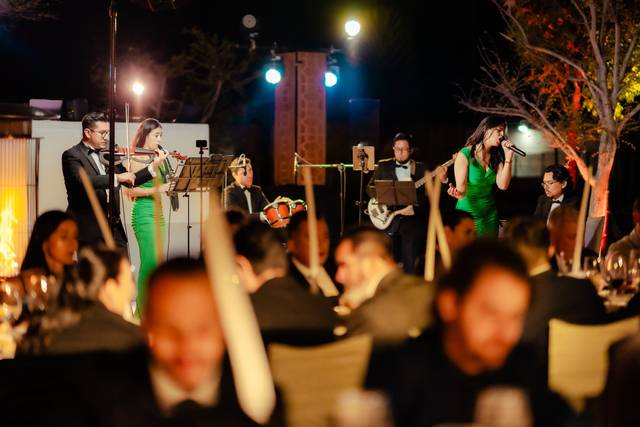 Tocando en el escenario