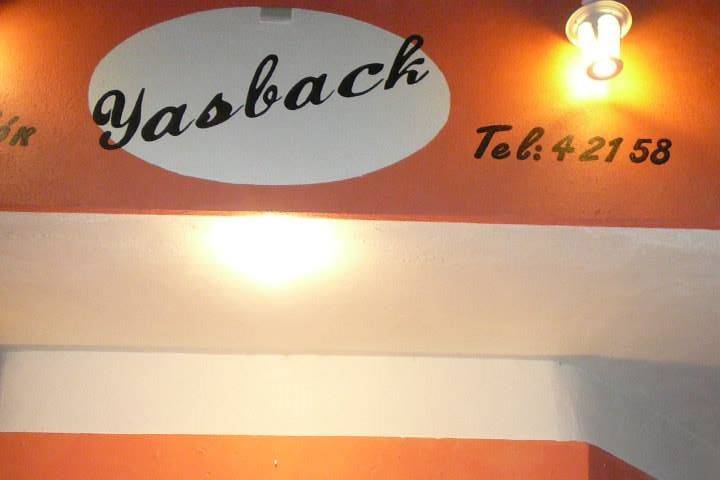 Salón Yasback