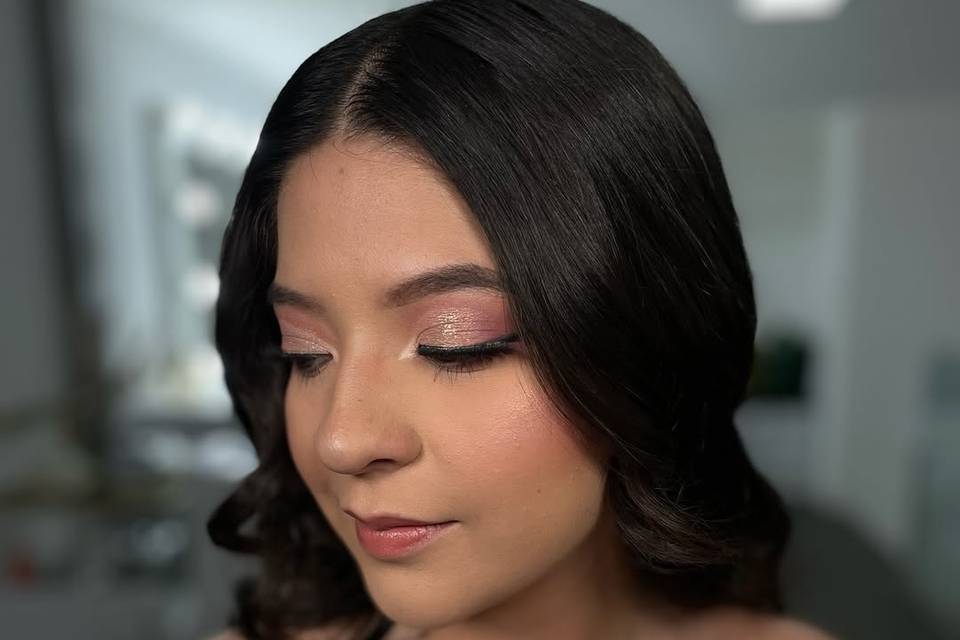 Leila Makeup Online