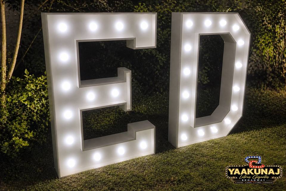Yaakunaj Letras Gigantes