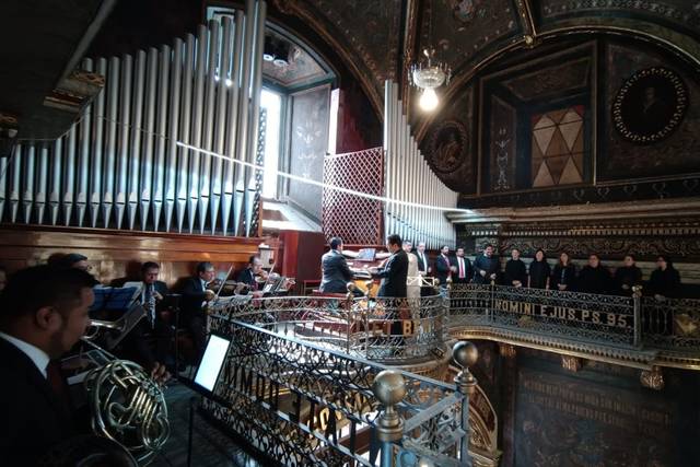 Ezequiel Música Sagrada