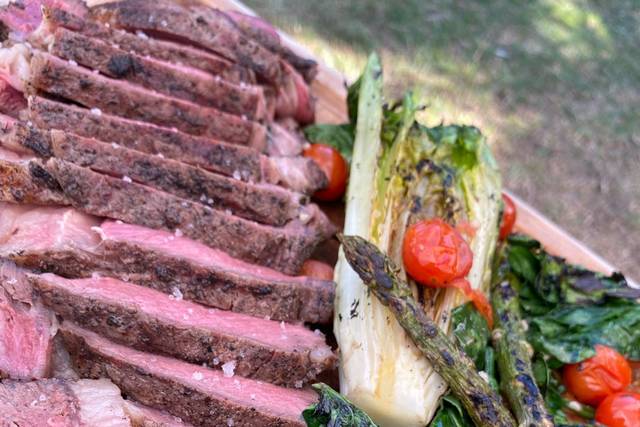 Rib eye con verduras asadas