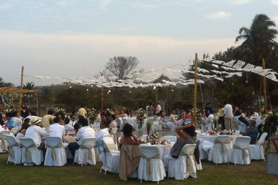 Boda mexicana en jardín