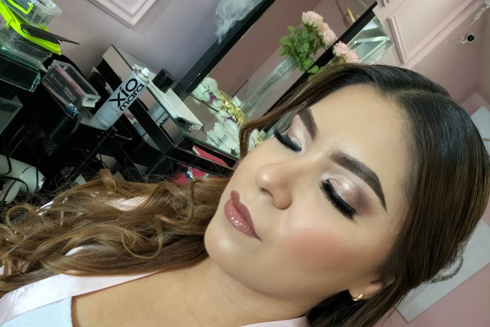 Acapulco Make Up Studio