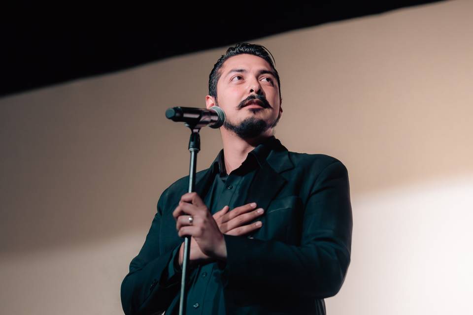 Sobremesa con tenor