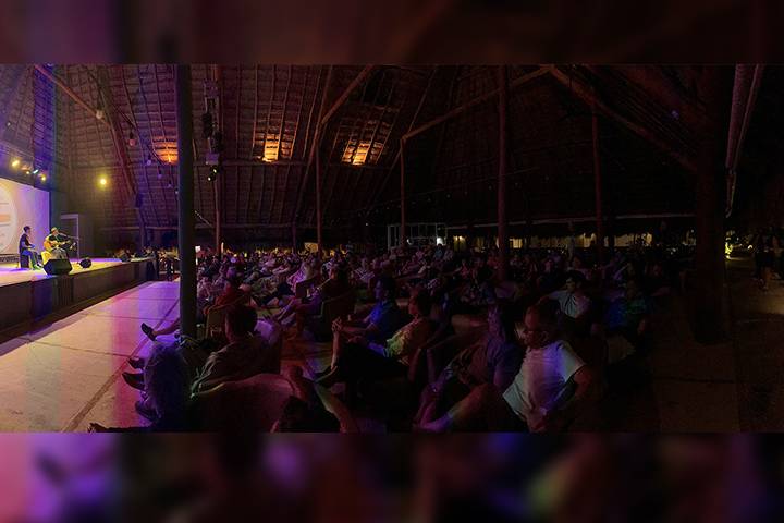 Guacamayas en Dorado Royale