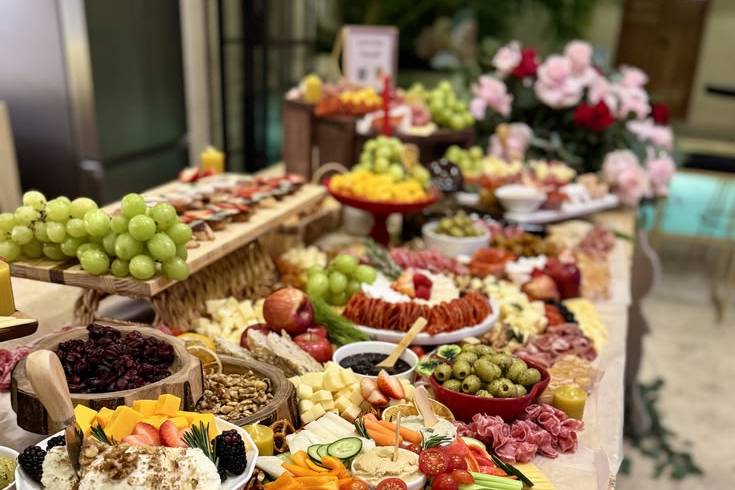 Mesa de quesos y charcuteria