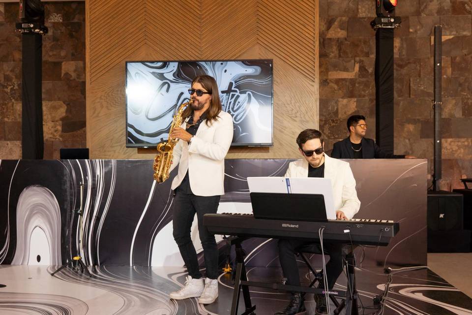 Sax & Piano Show at León