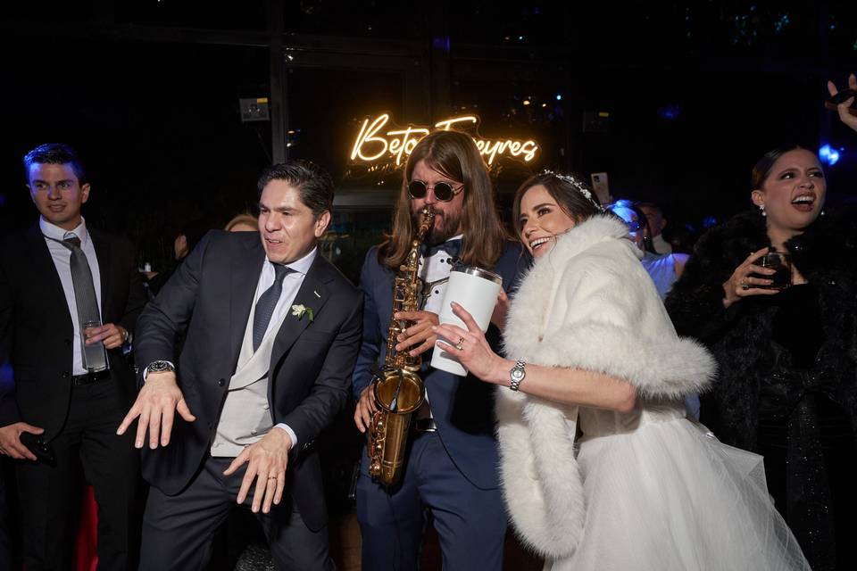 Sax Dinner Show in Toluca